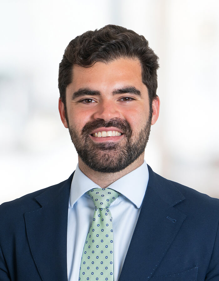 Andrés E. Izquierdo