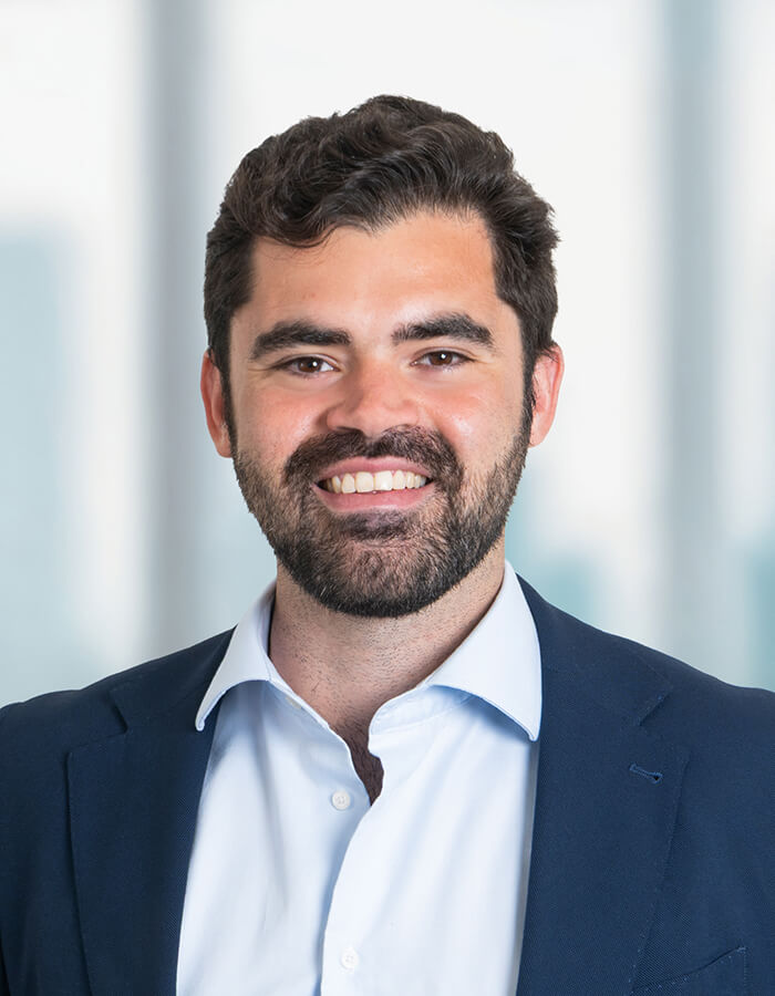 Andrés E. Izquierdo