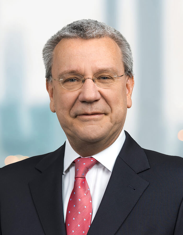 Dr. Ralf Nowak