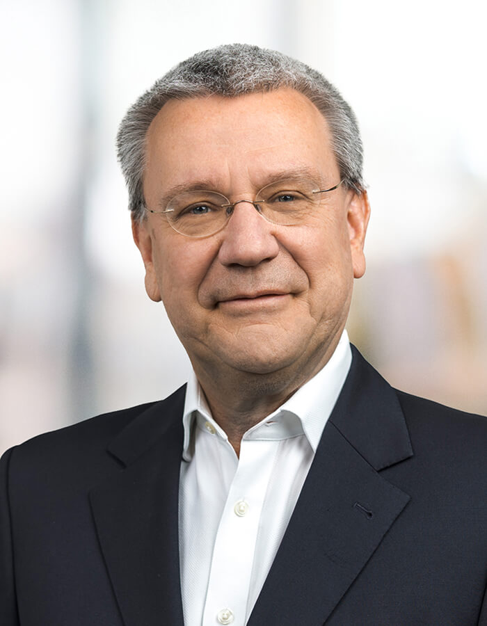 Dr. Ralf Nowak