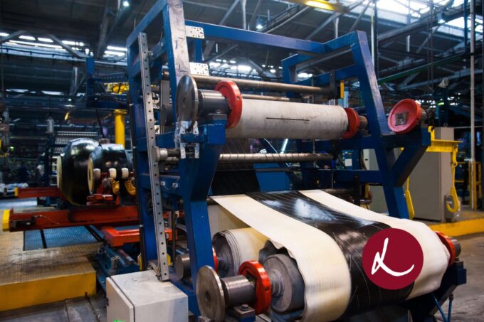 Heavy Roller Equipment Machine in Factory
